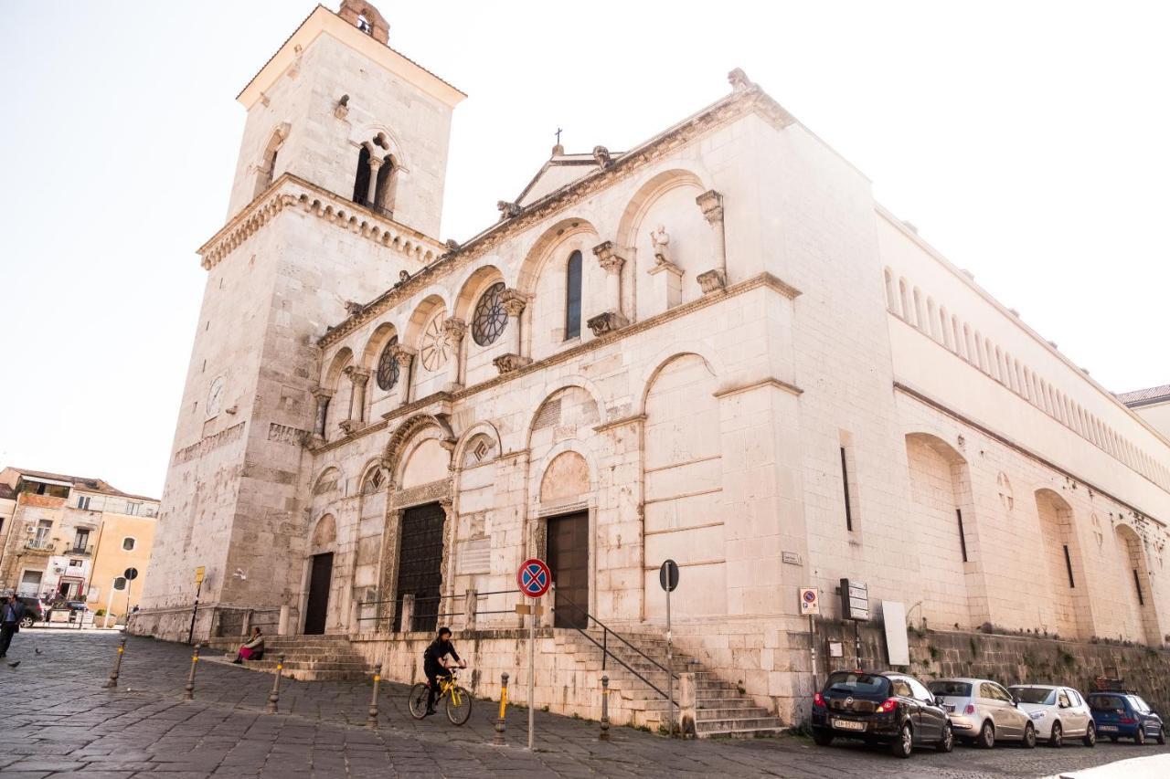 B&B 30 Mt Dal Duomo Benevento Kültér fotó